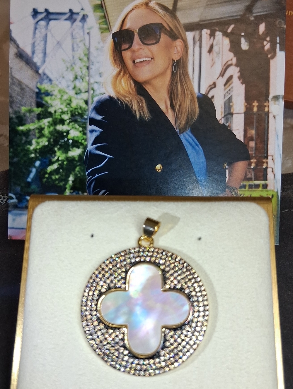 Freida Rothman-Vault Stunning Mother-of-Pearl Pendant